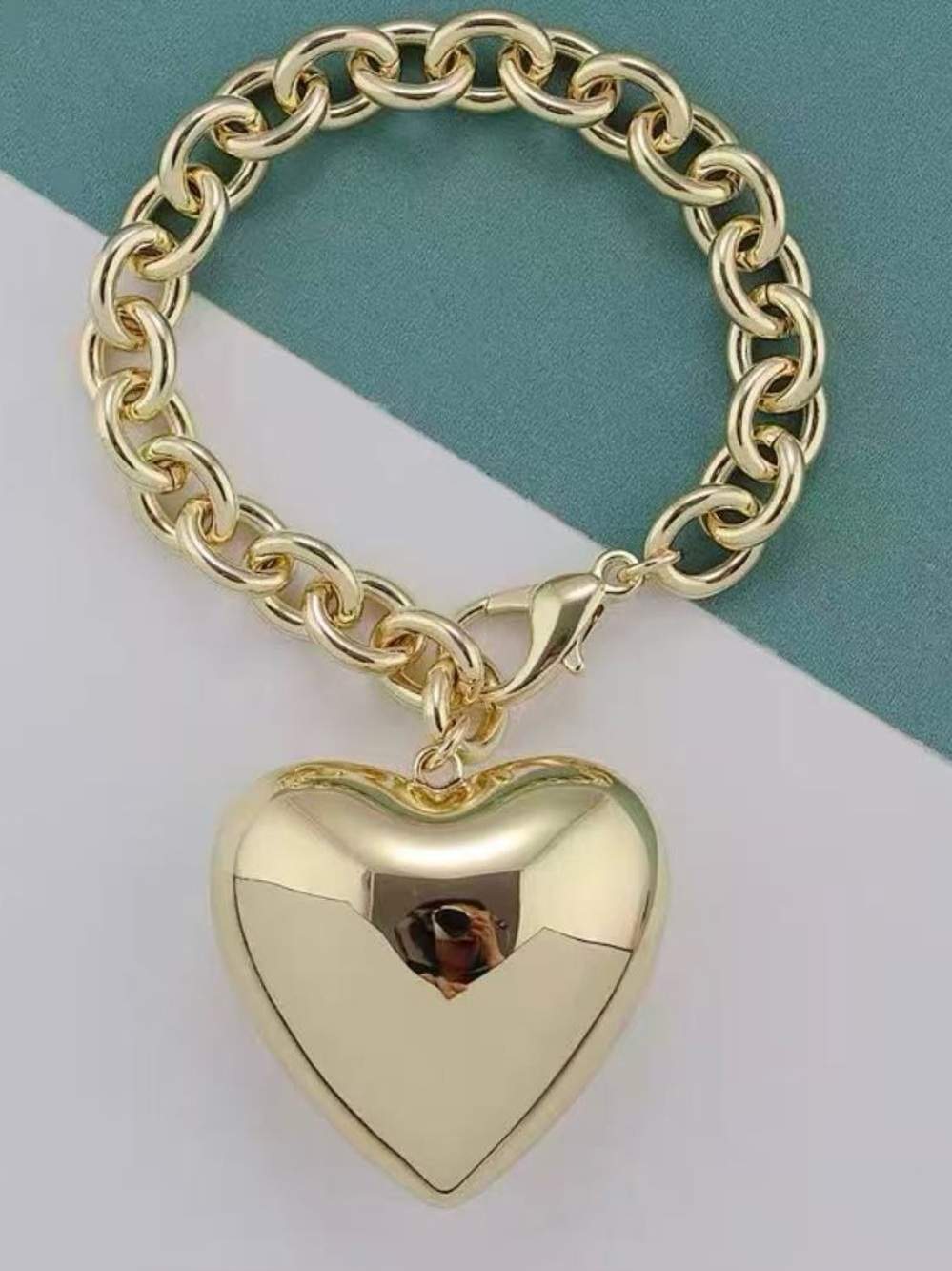 Roxanne Assoulin The Puffy Heart Bracelet in golden